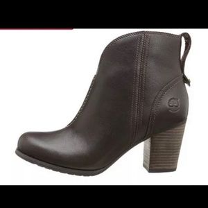 Timberland Trenton black leather ankle boots size 7